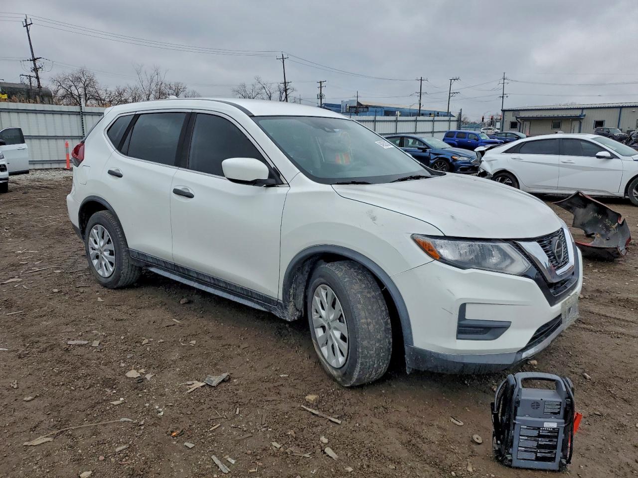 Nissan Rogue S Image 5