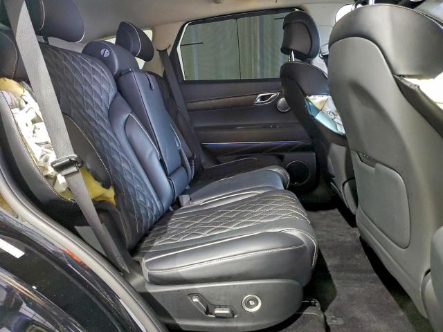 Genesis GV80 Base Image 8