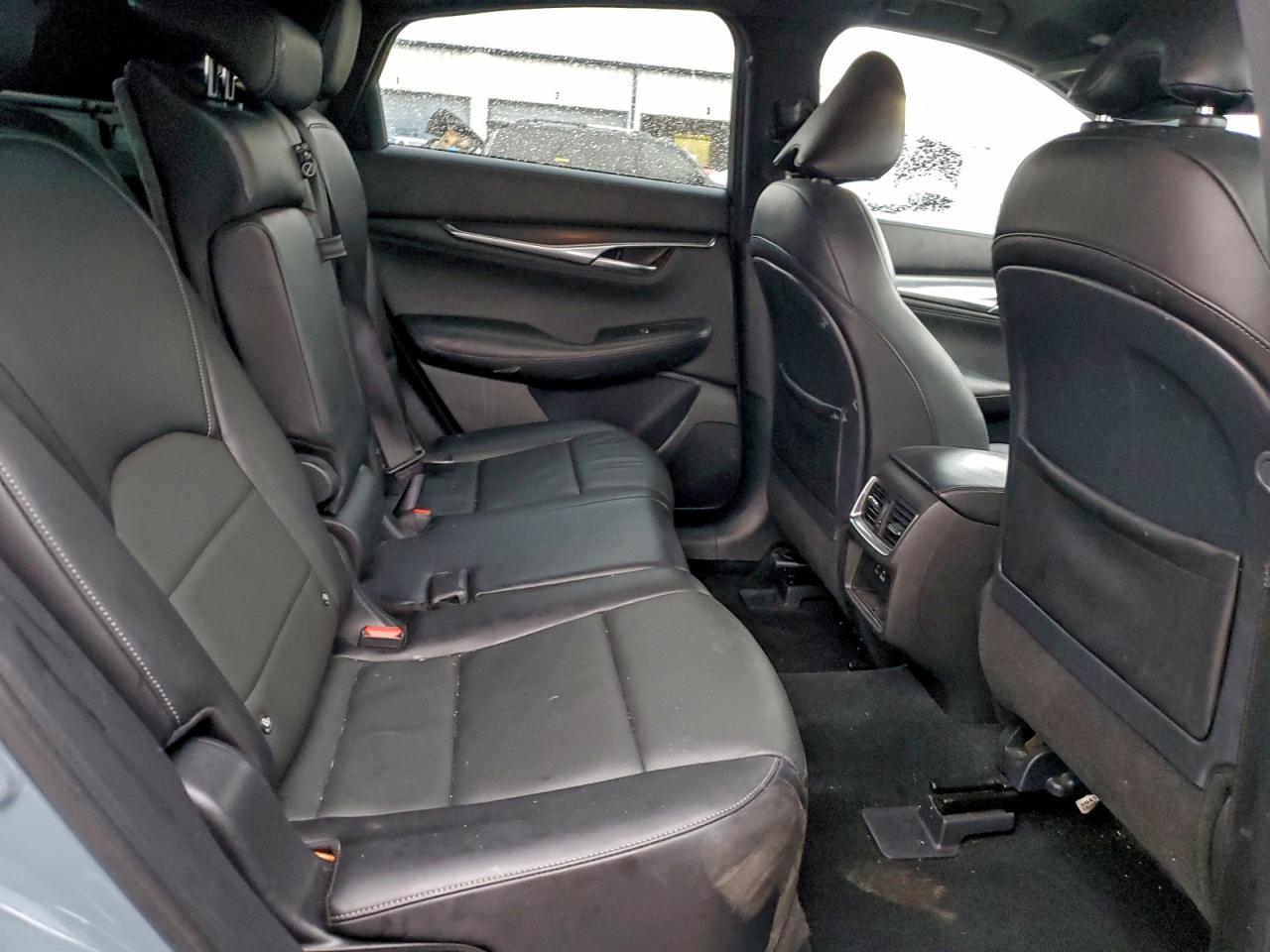 INFINITI Qx Luxe Image 12