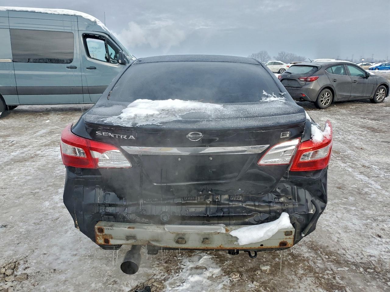 Nissan Sentra S Image 7