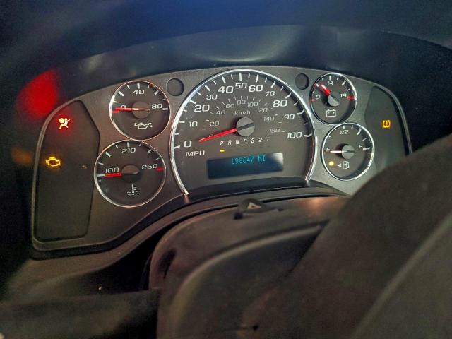 Chevrolet Express Image 10