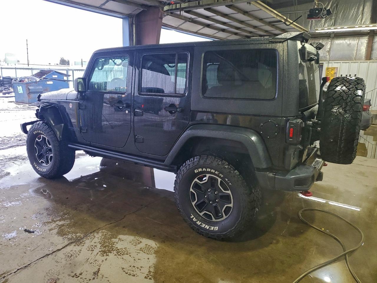 Jeep Wrangler Rubicon Image 2