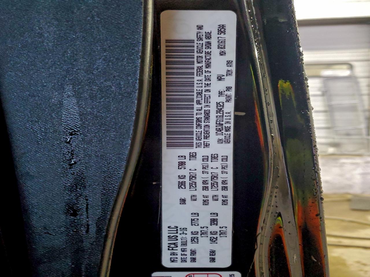 Jeep Wrangler Rubicon Image 11