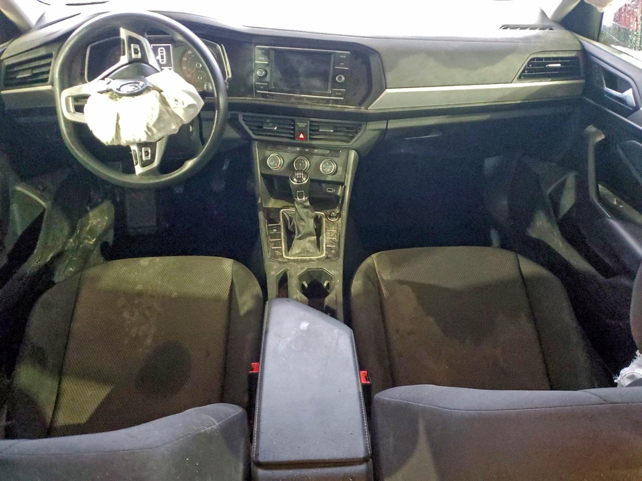 Volkswagen Jetta S Image 10