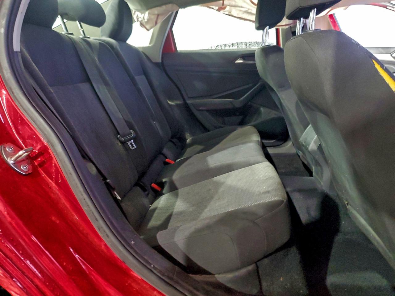 Volkswagen Jetta S Image 9