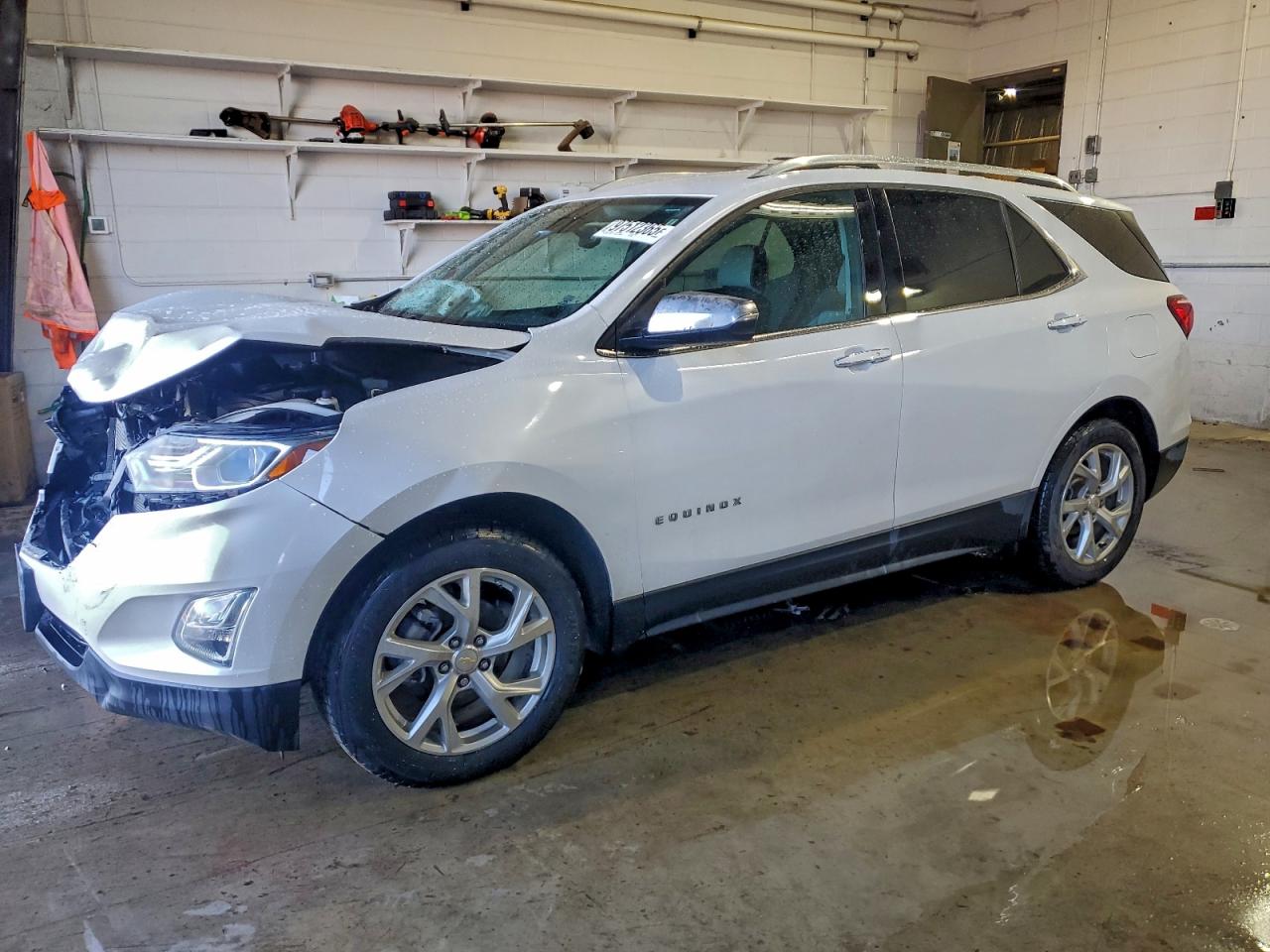 Chevrolet Equinox Premier Image 1