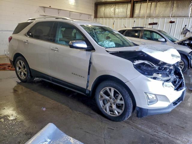 Chevrolet Equinox Premier Image 4
