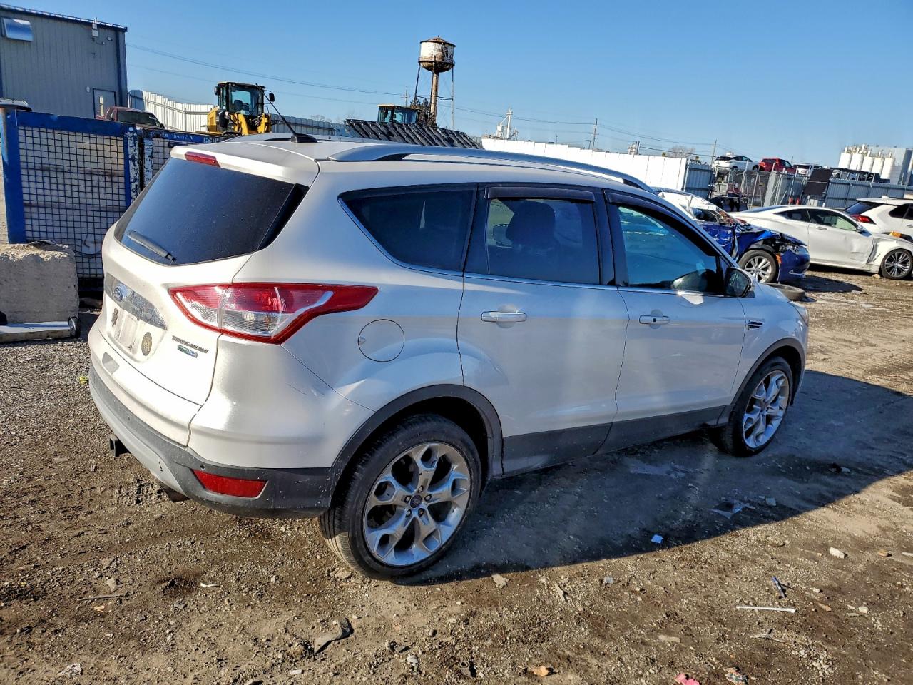 Ford Escape Titanium Image 2