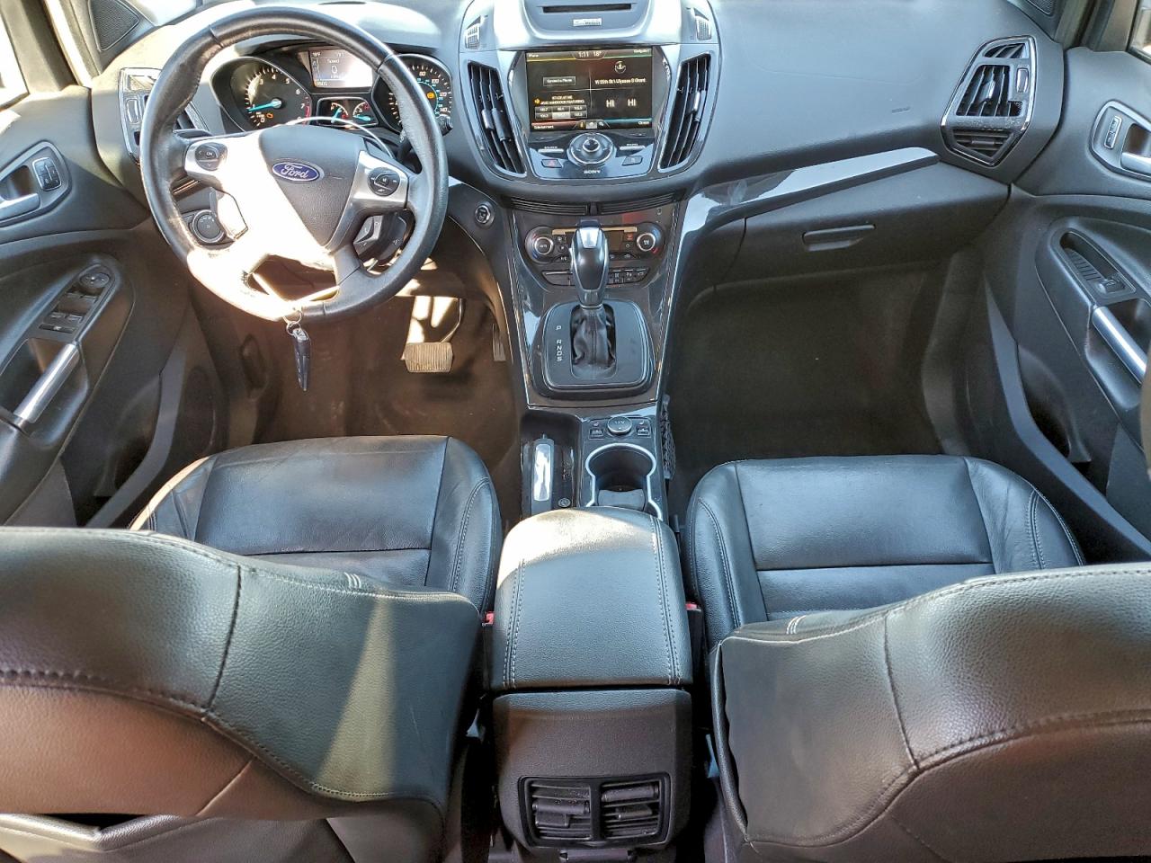 Ford Escape Titanium Image 8