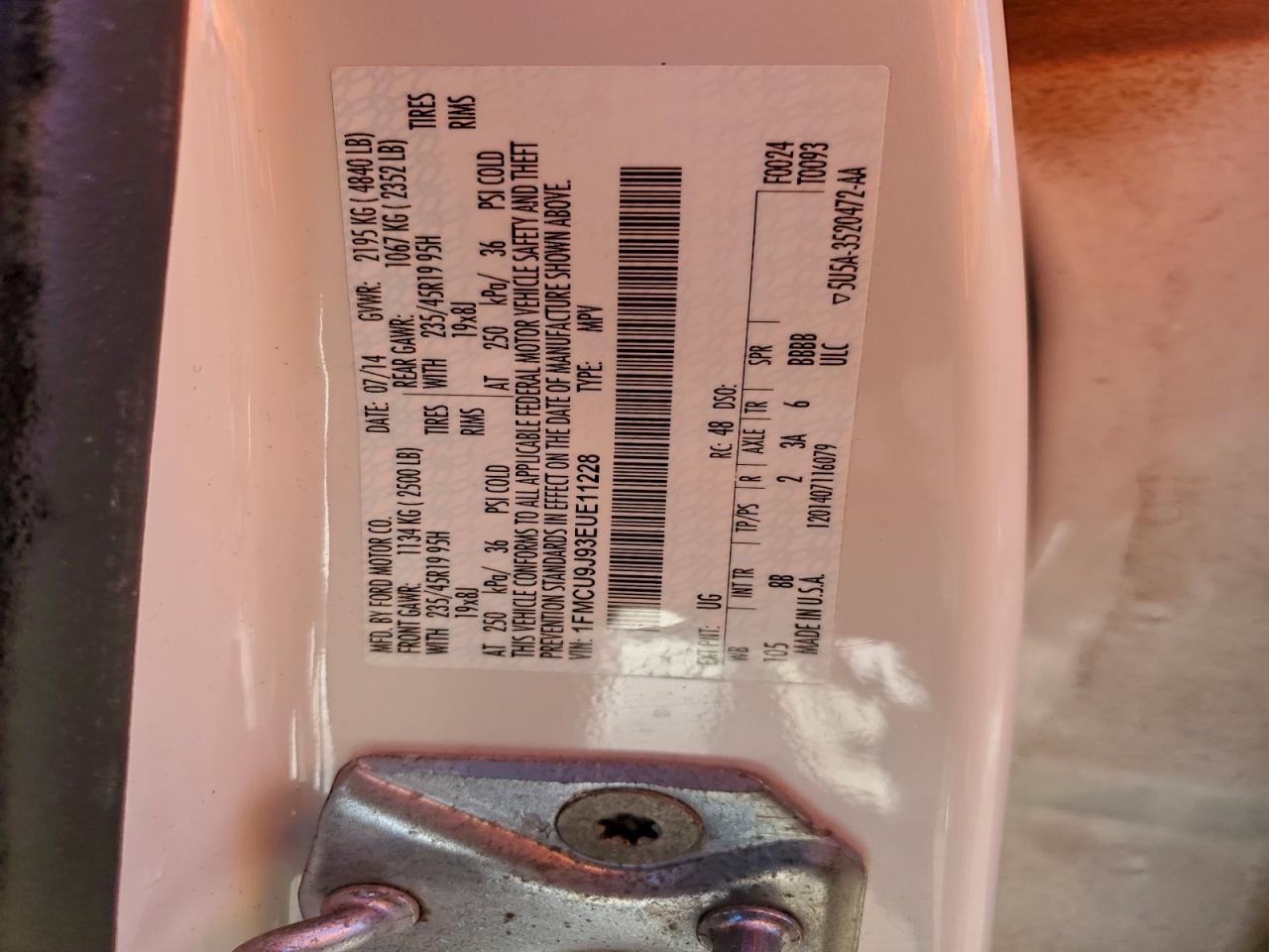 Ford Escape Titanium Image 11