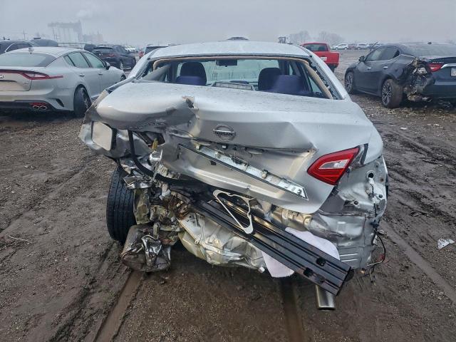 Nissan Altima 2.5 Image 12