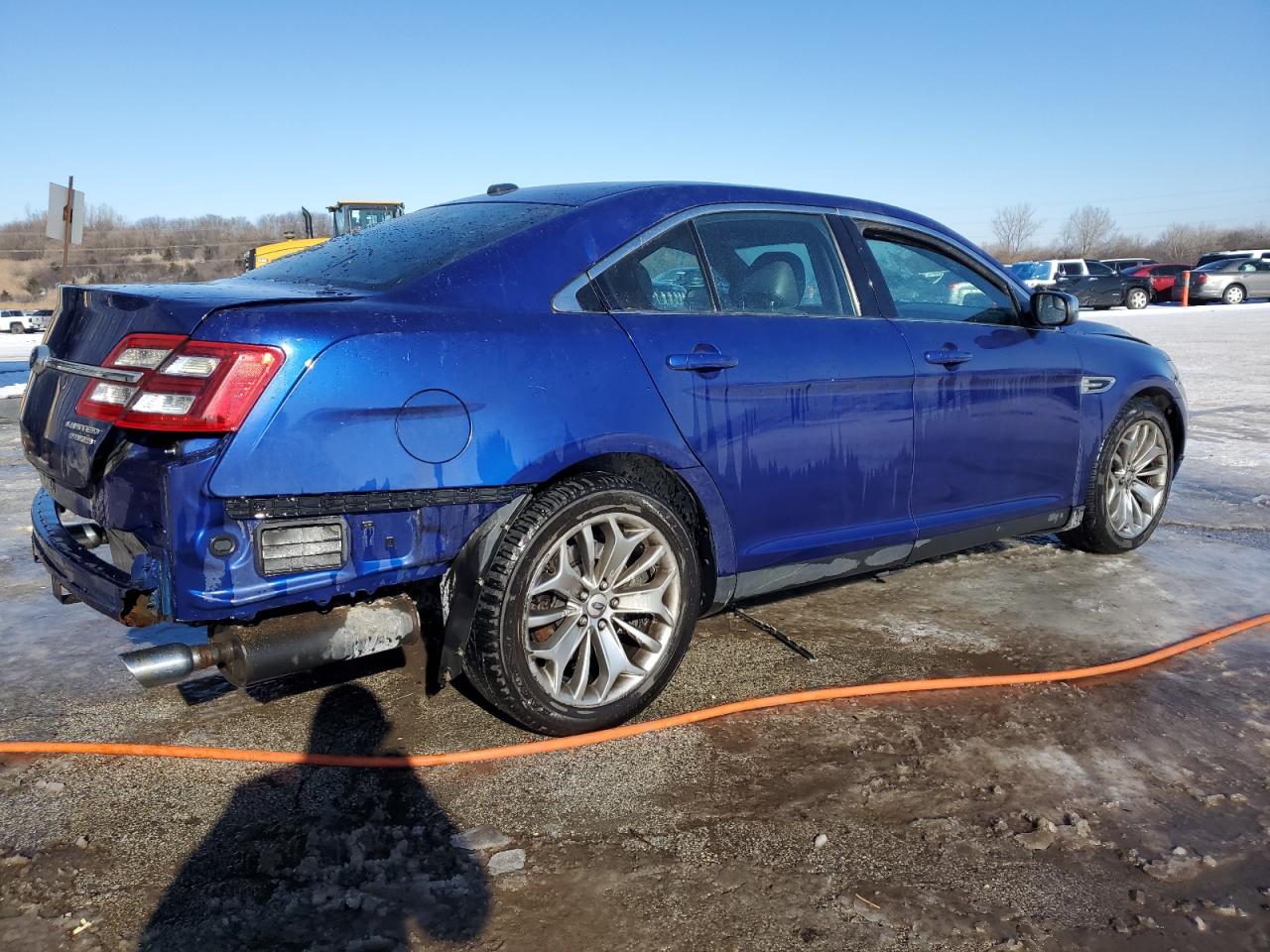 Ford Taurus Limited Image 12