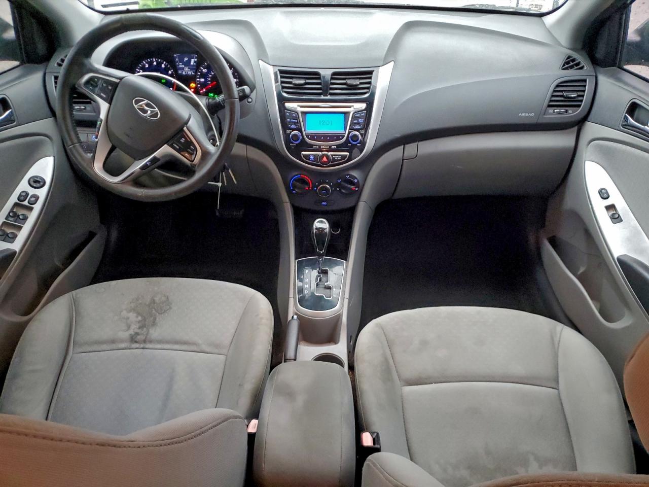 Hyundai ACCENT Gls Image 5