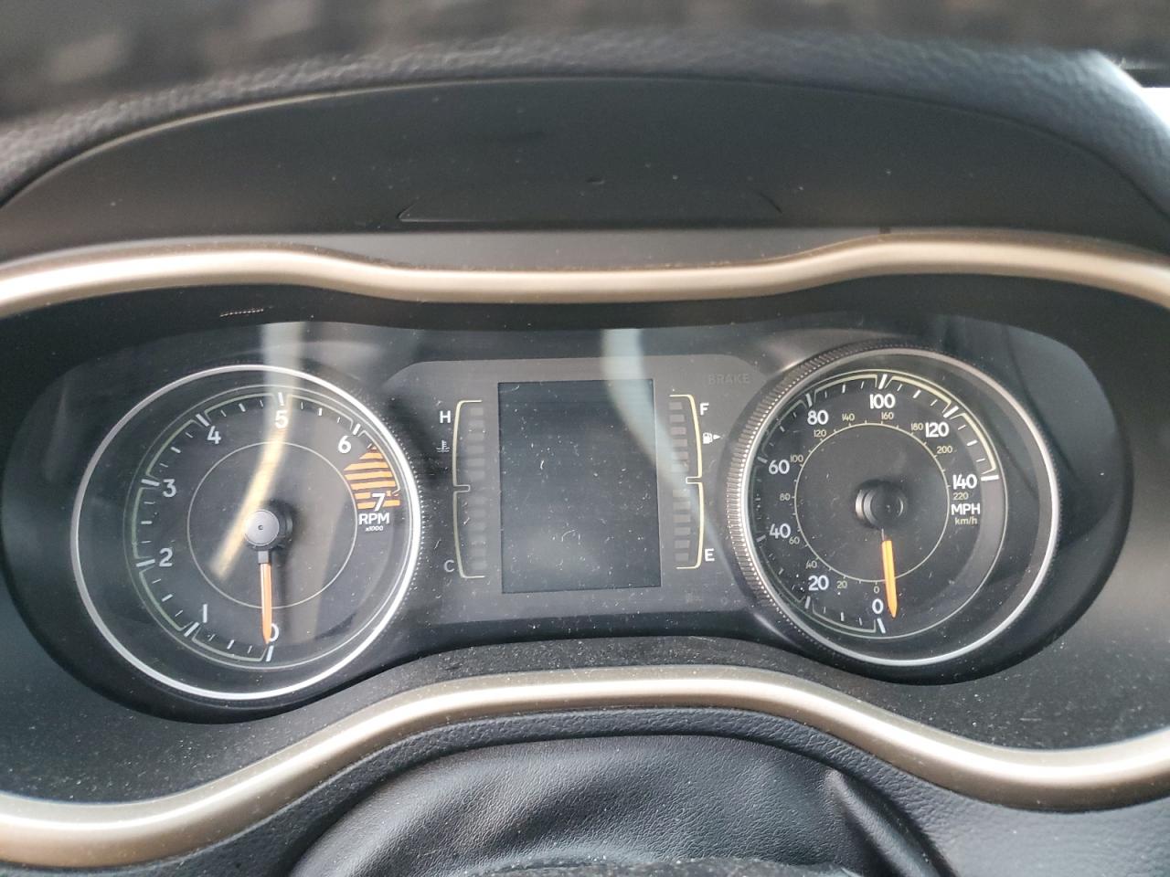 Jeep Grand Cherokee Latitude Image 7