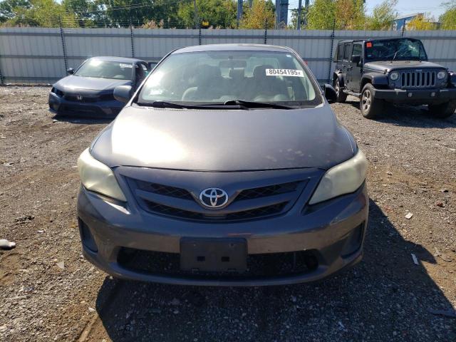 Toyota Corolla Base Image 2