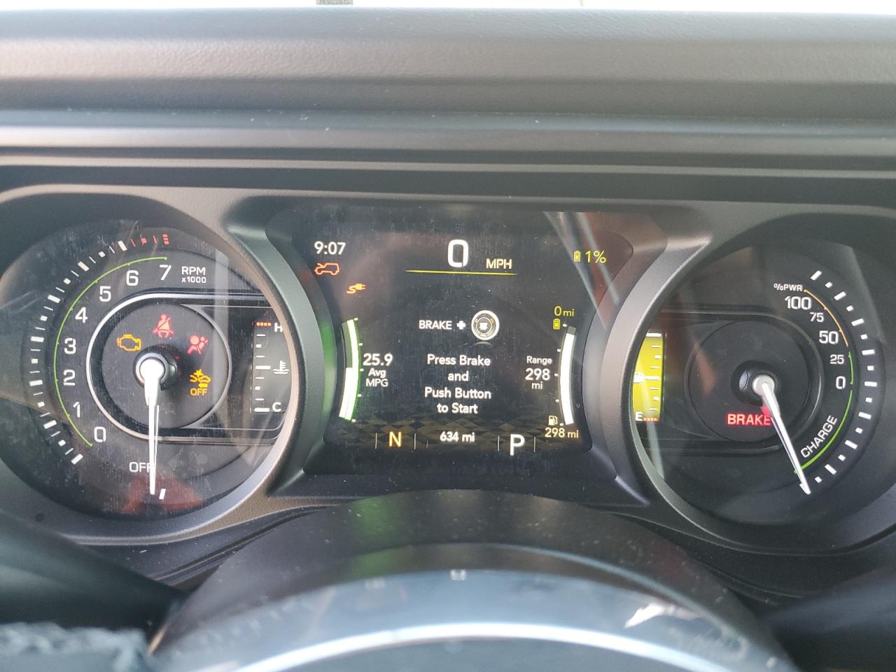 Jeep Wrangler Sahara 4xe Image 7