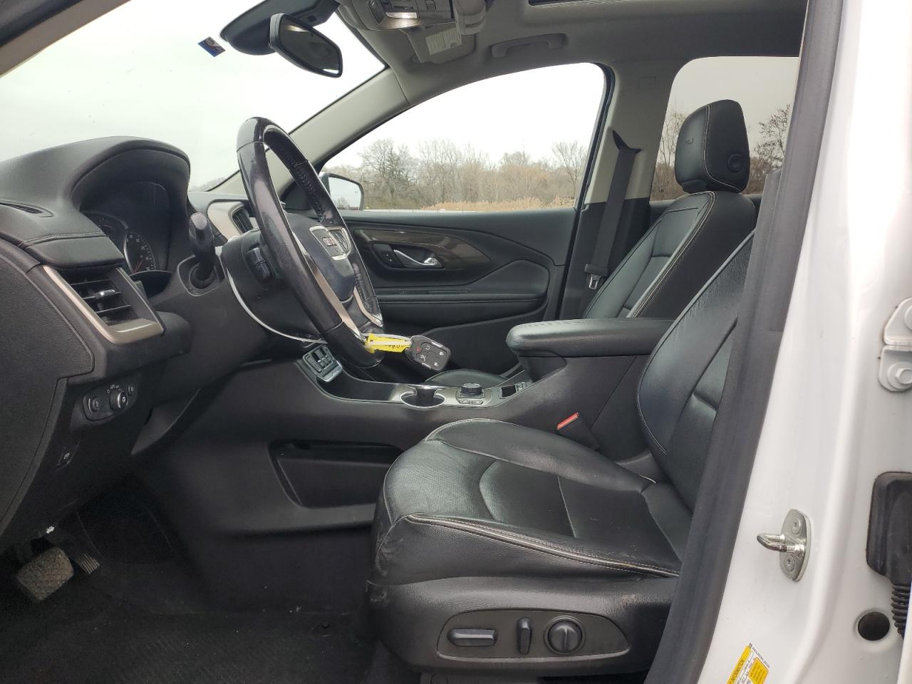 GMC Terrain Denali Image 3