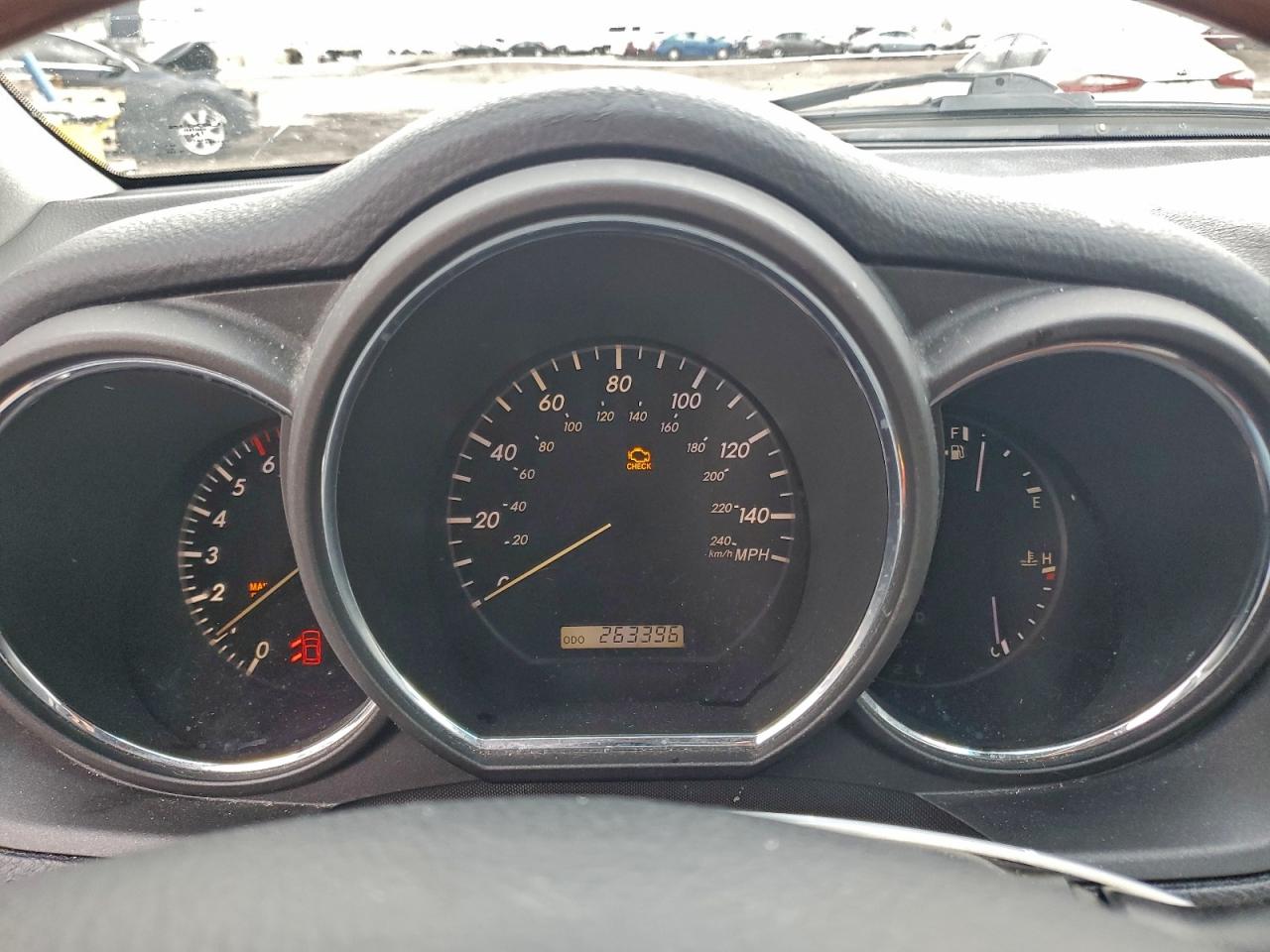 Lexus RX 330 Image 6