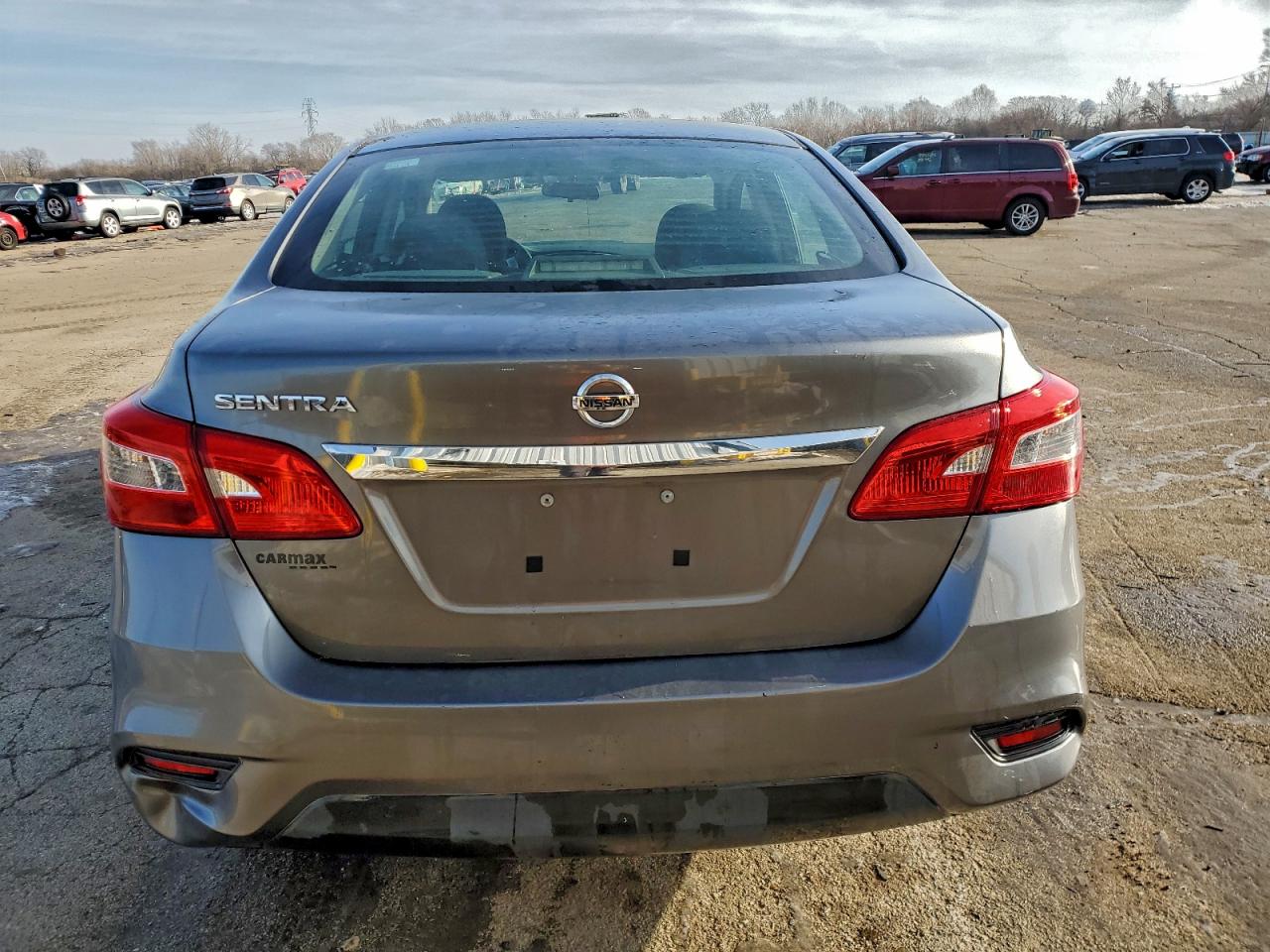 Nissan Sentra S Image 7