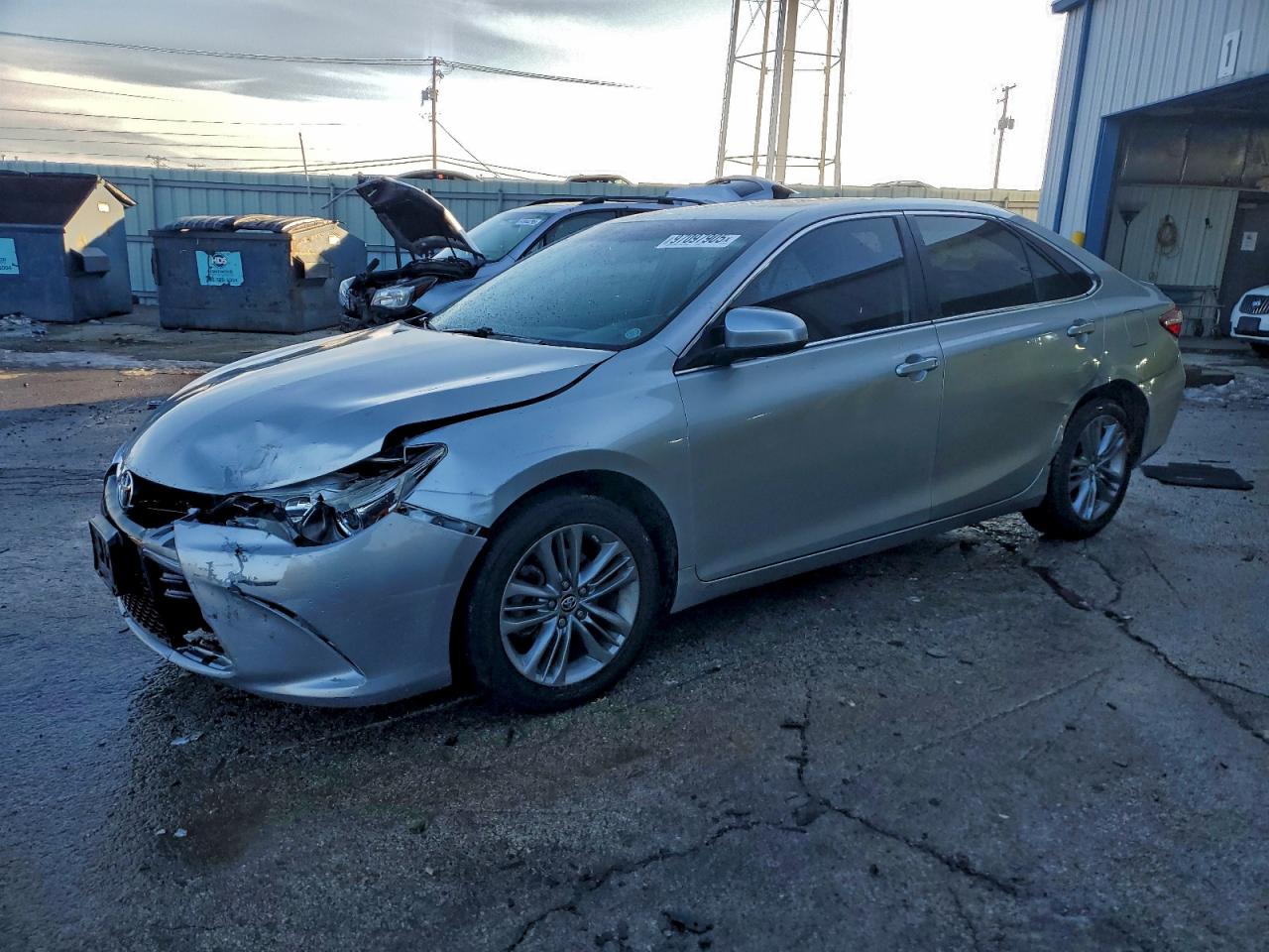 Toyota Camry Le Image 1