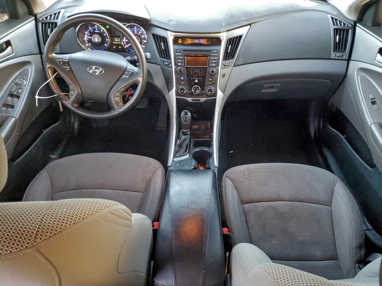 Hyundai SONATA Gls Image 11