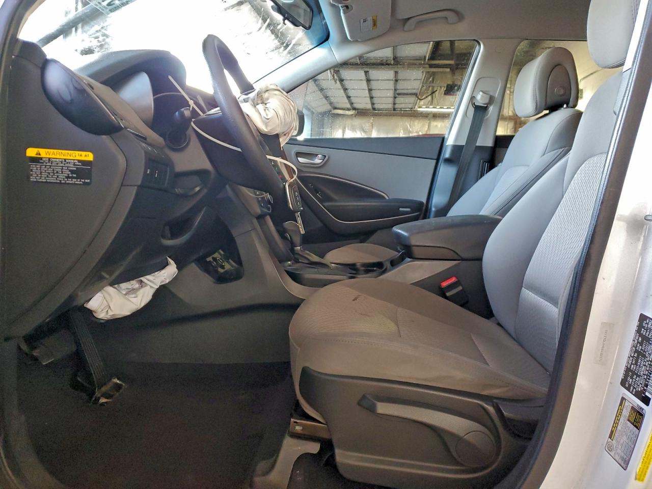 Hyundai SANTA FE Image 5