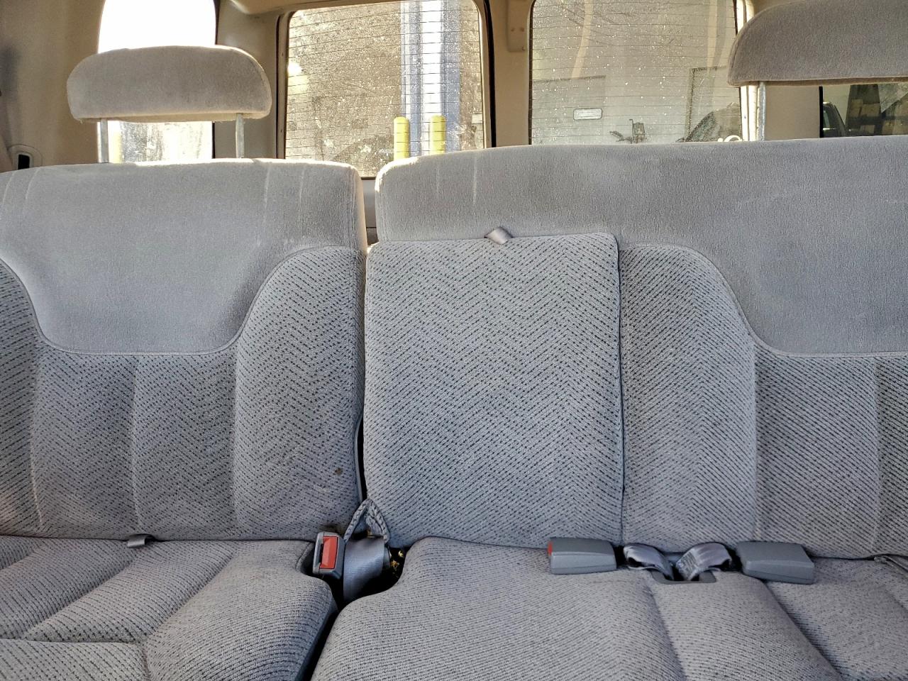 Chevrolet Tahoe C1500 Image 5