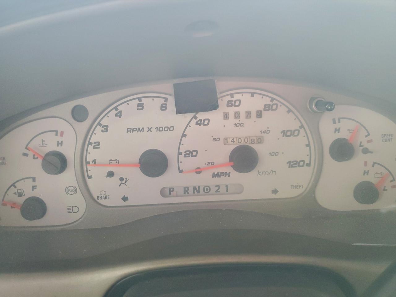 Ford Explorer Image 6