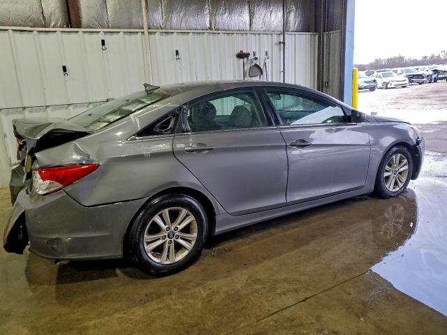 Hyundai SONATA Gls Image 12