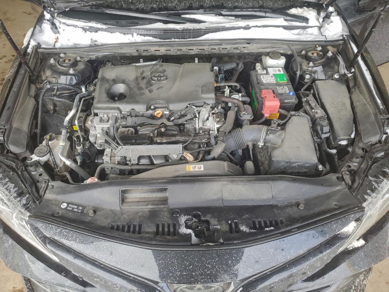 Toyota Camry Le Image 2