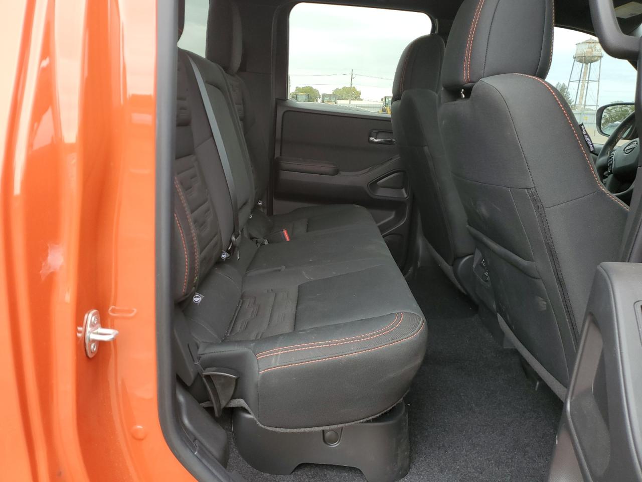 Nissan Frontier S Image 4