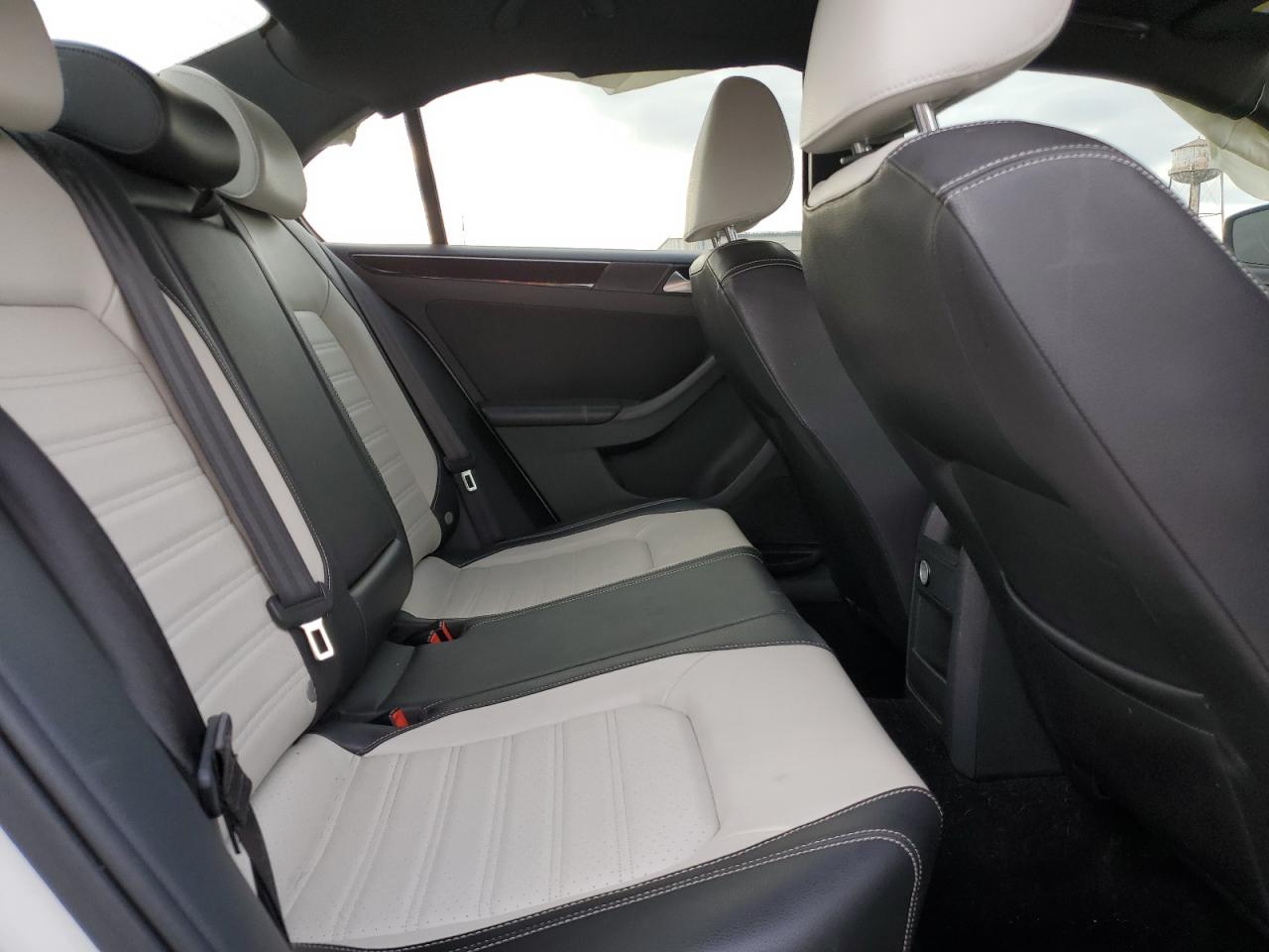 Volkswagen Jetta Se Image 2