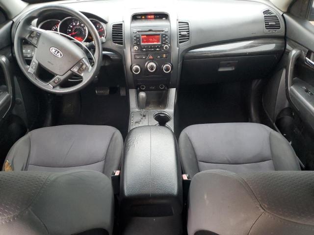 Kia Sorento Base Image 11