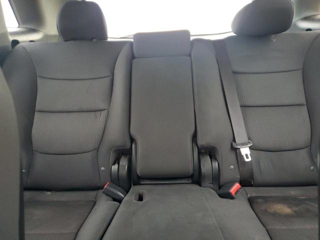 Kia Sorento Base Image 10