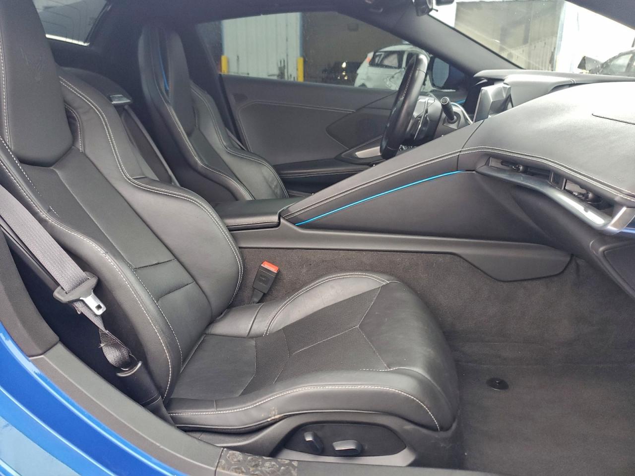 Chevrolet Corvette Stingray 1lt Image 10