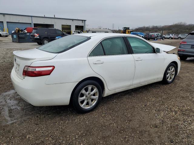 Toyota Camry Base Image 7