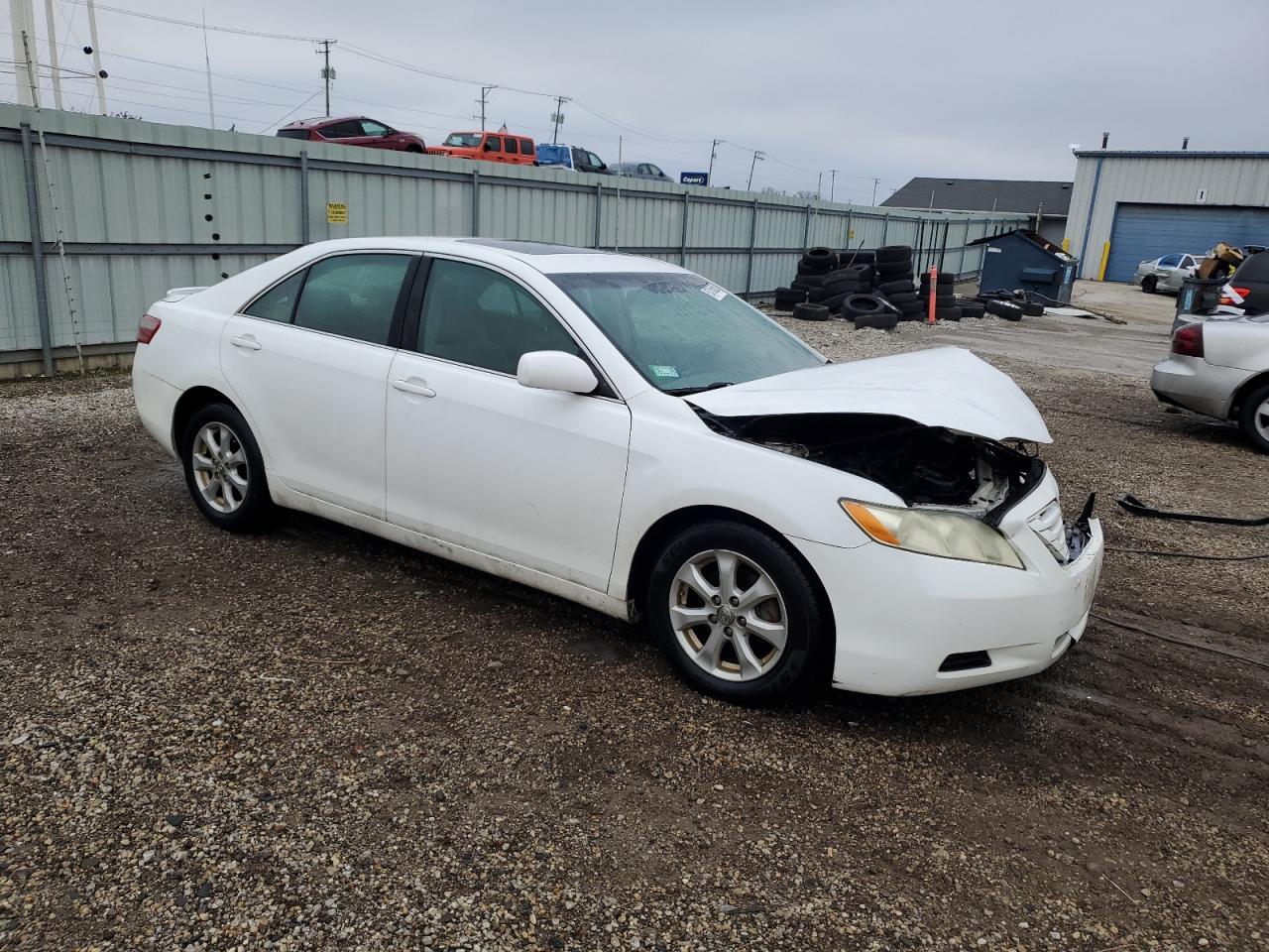 Toyota Camry Base Image 9