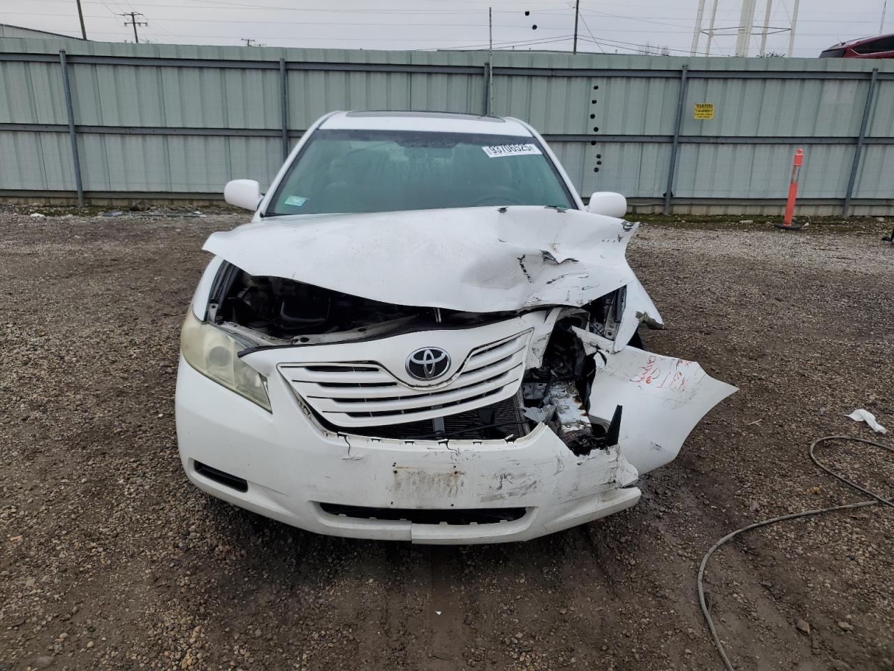 Toyota Camry Base Image 10