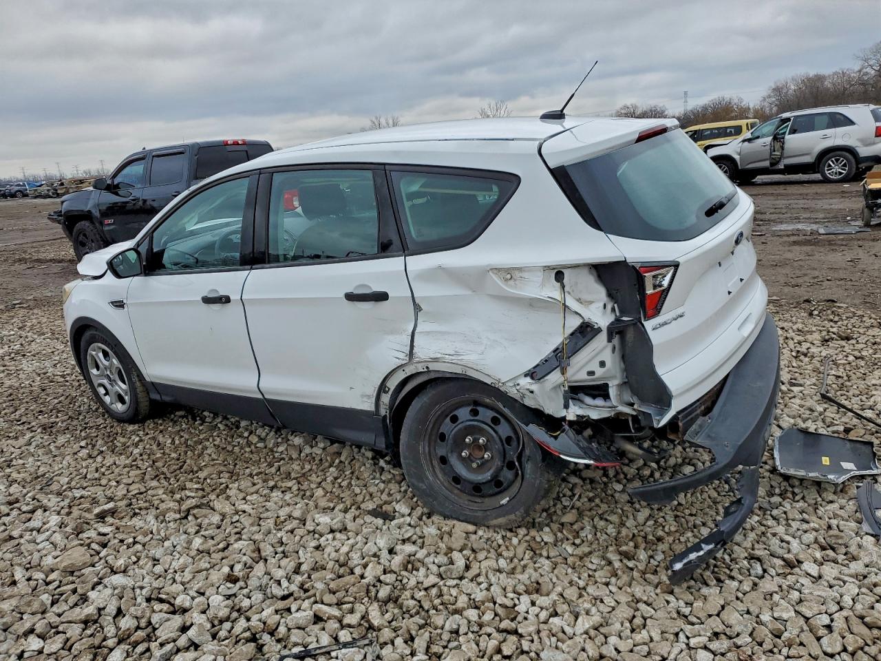 Ford Escape S Image 2