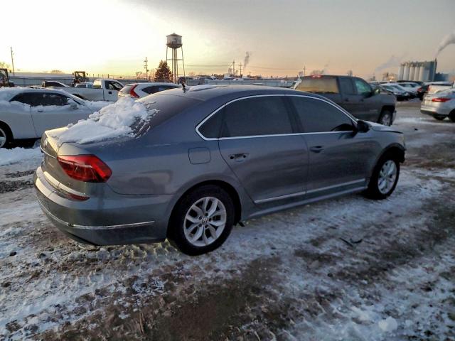 Volkswagen Passat S Image 11