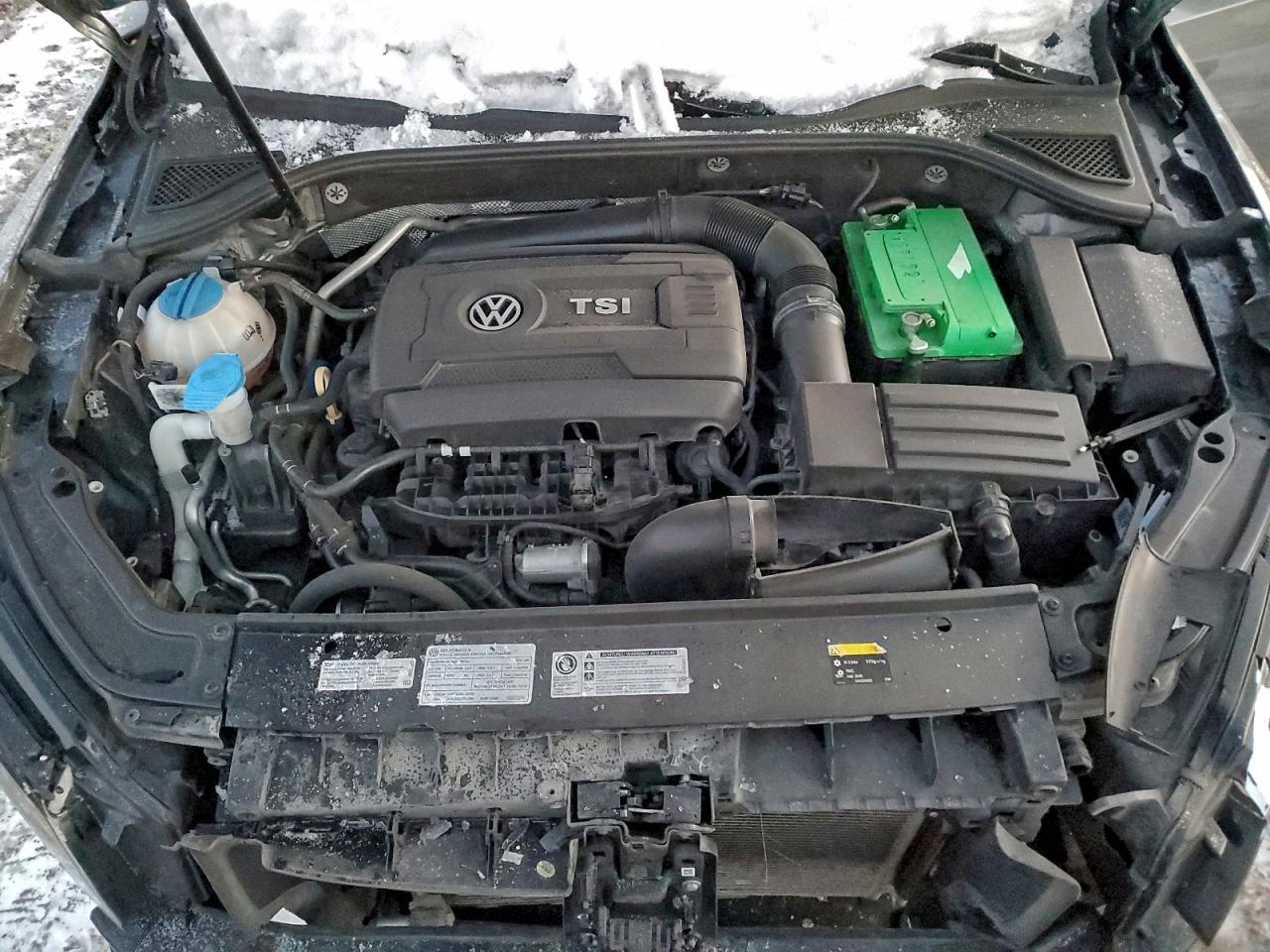Volkswagen Passat S Image 12