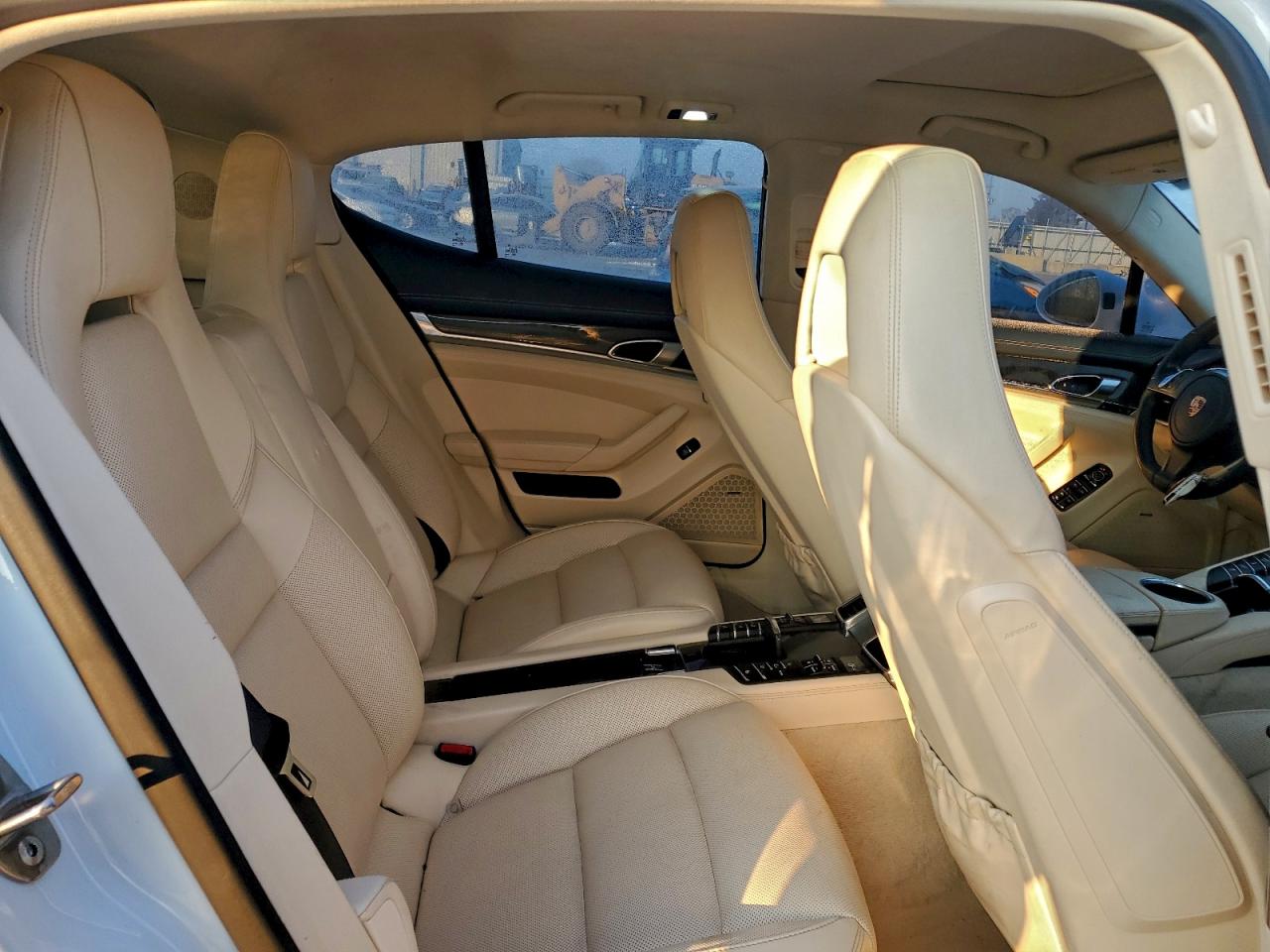 Porsche Panamera Gts Image 12