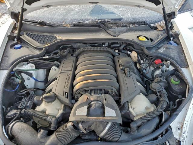 Porsche Panamera Gts Image 11