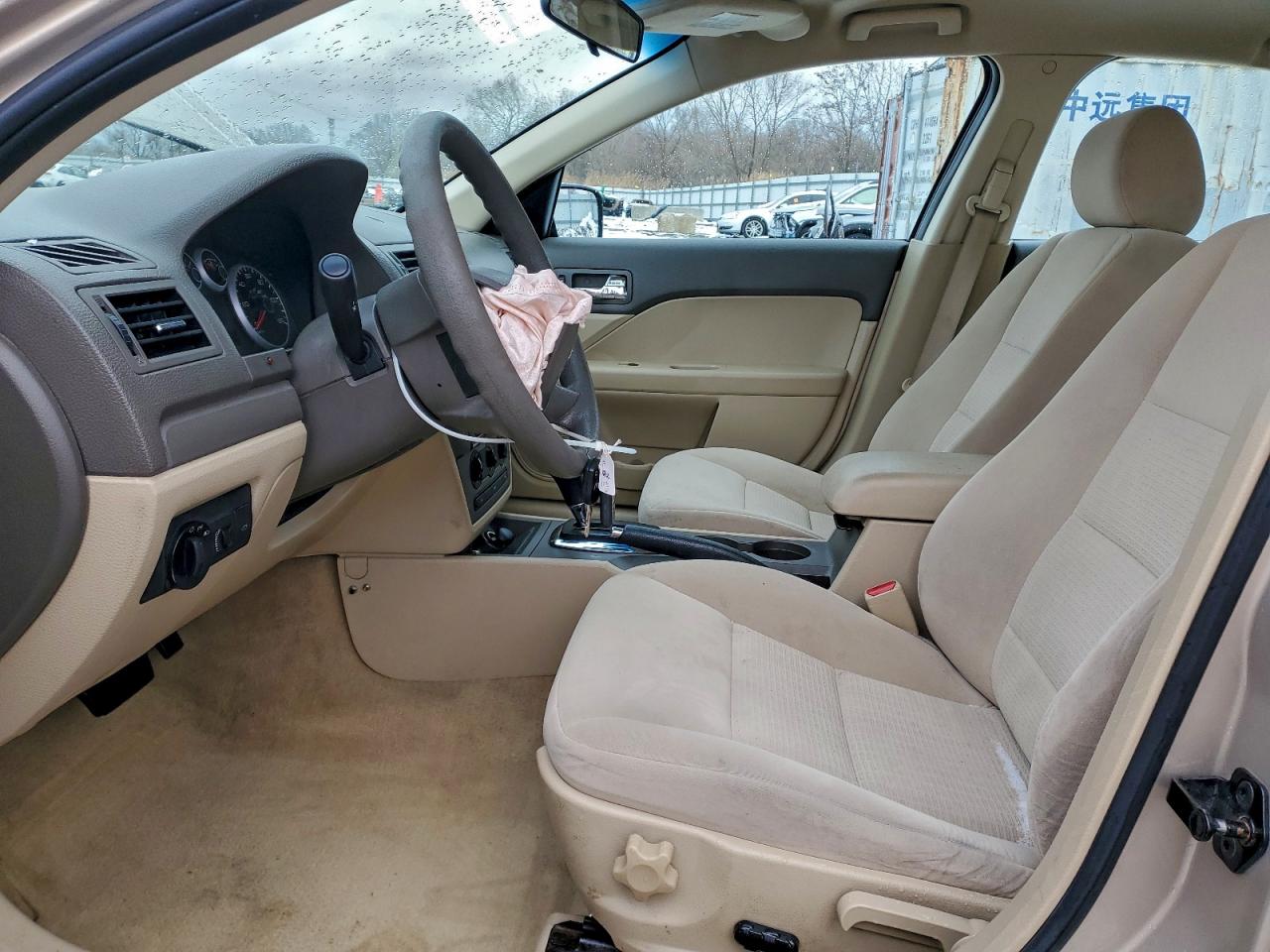 Ford Fusion Se Image 6