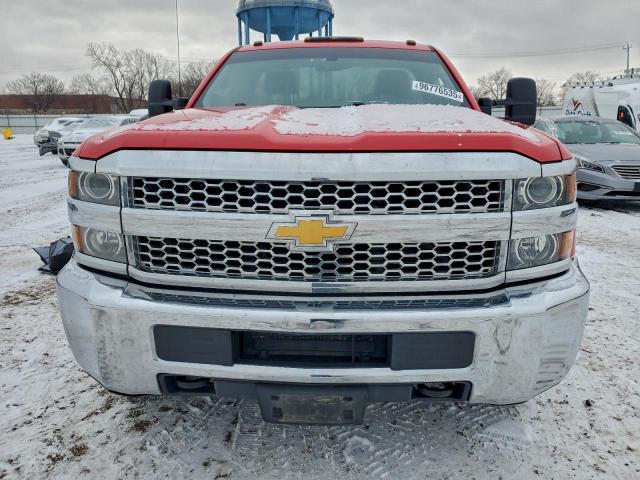 Chevrolet Silverado K3500 Image 9