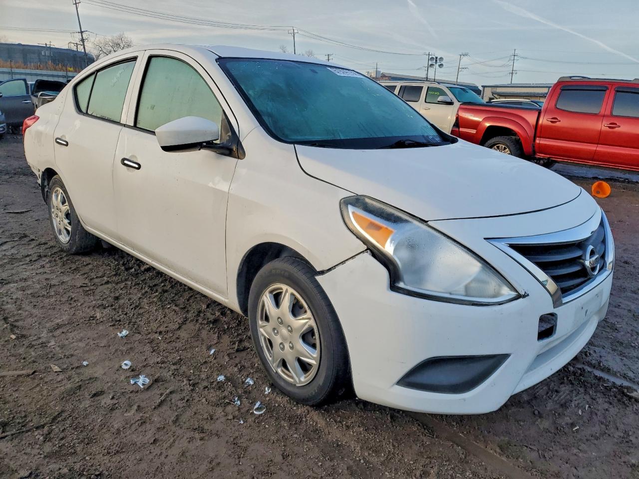 Nissan Versa S Image 8
