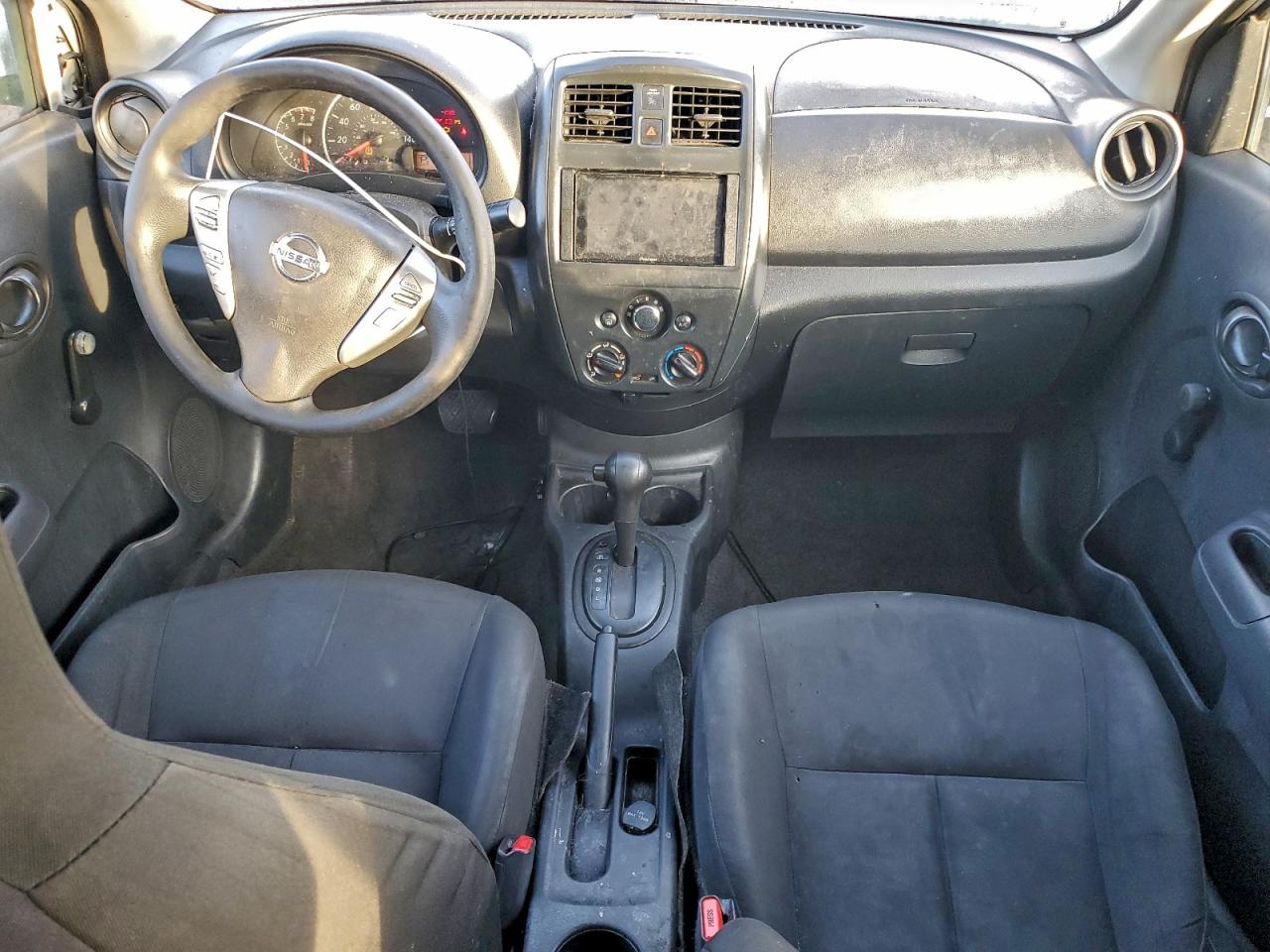 Nissan Versa S Image 7