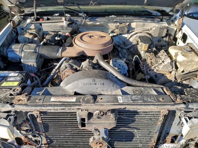 Chevrolet Suburban K1500 Image 9