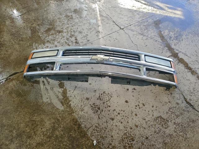 Chevrolet Suburban K1500 Image 7