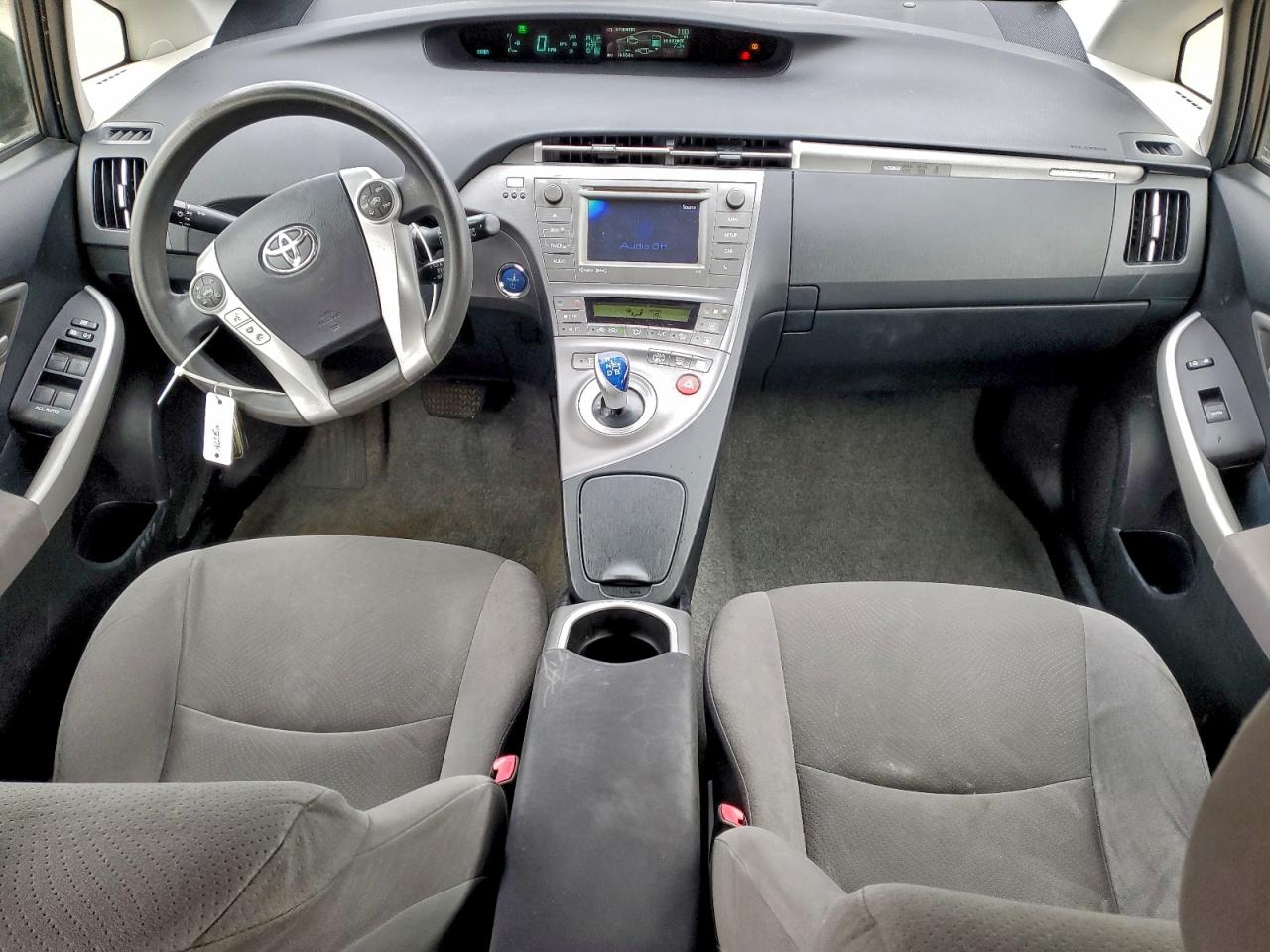 Toyota Prius Image 9